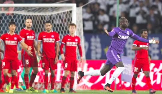 泰达前外援巴斯蒂安斯,泰达前外援欧亨尼奥