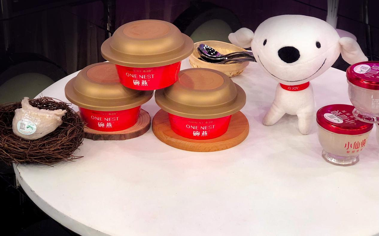 燕之屋登《美丽俏佳人》大获好评，嘉宾趁乐享碗燕齐点赞