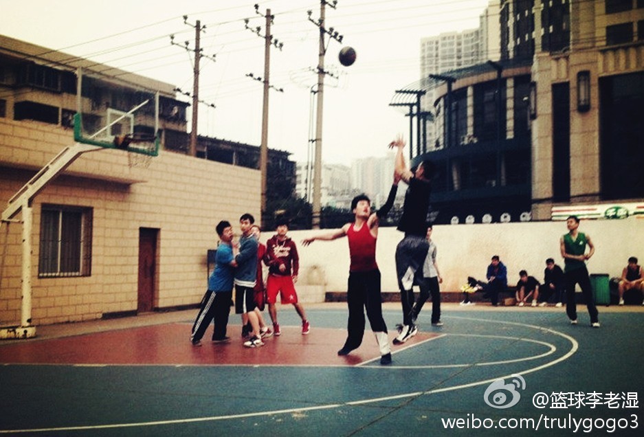 那些年穿烂的球鞋,这些年穿的鞋