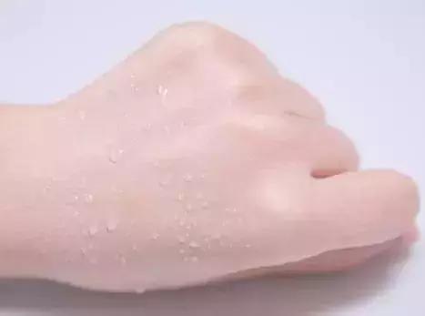 十大公认好用的粉底液排名滋润型,适合秋冬各种皮肤的粉底液