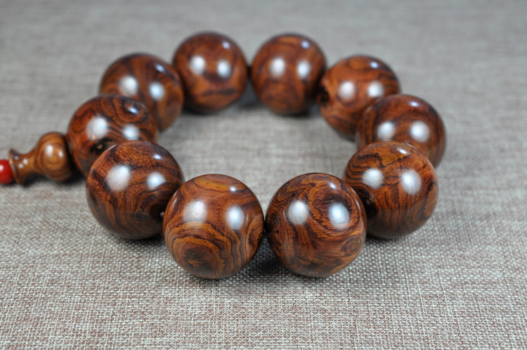 花梨木的纹路鉴定,花梨木好品相的鉴别