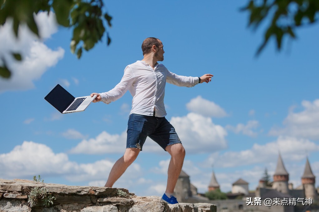 梦到树起大火,梦见树着火时又熄灭什么意思