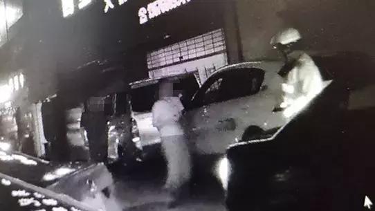 开共享汽车撞人,大学生开共享汽车撞人