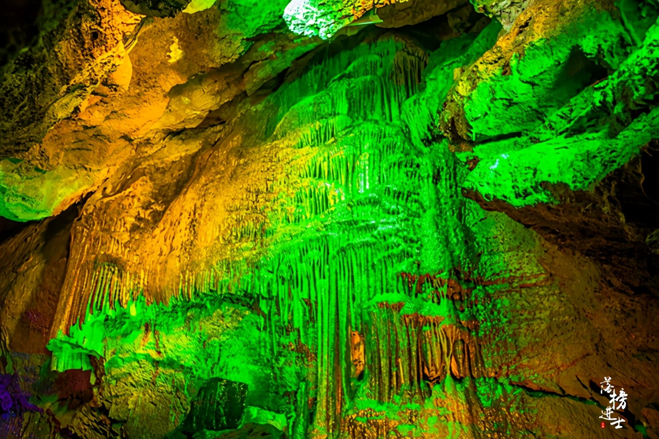 山东沂水地下大峡谷是怎么形成的,沂水地下大峡谷几个景区