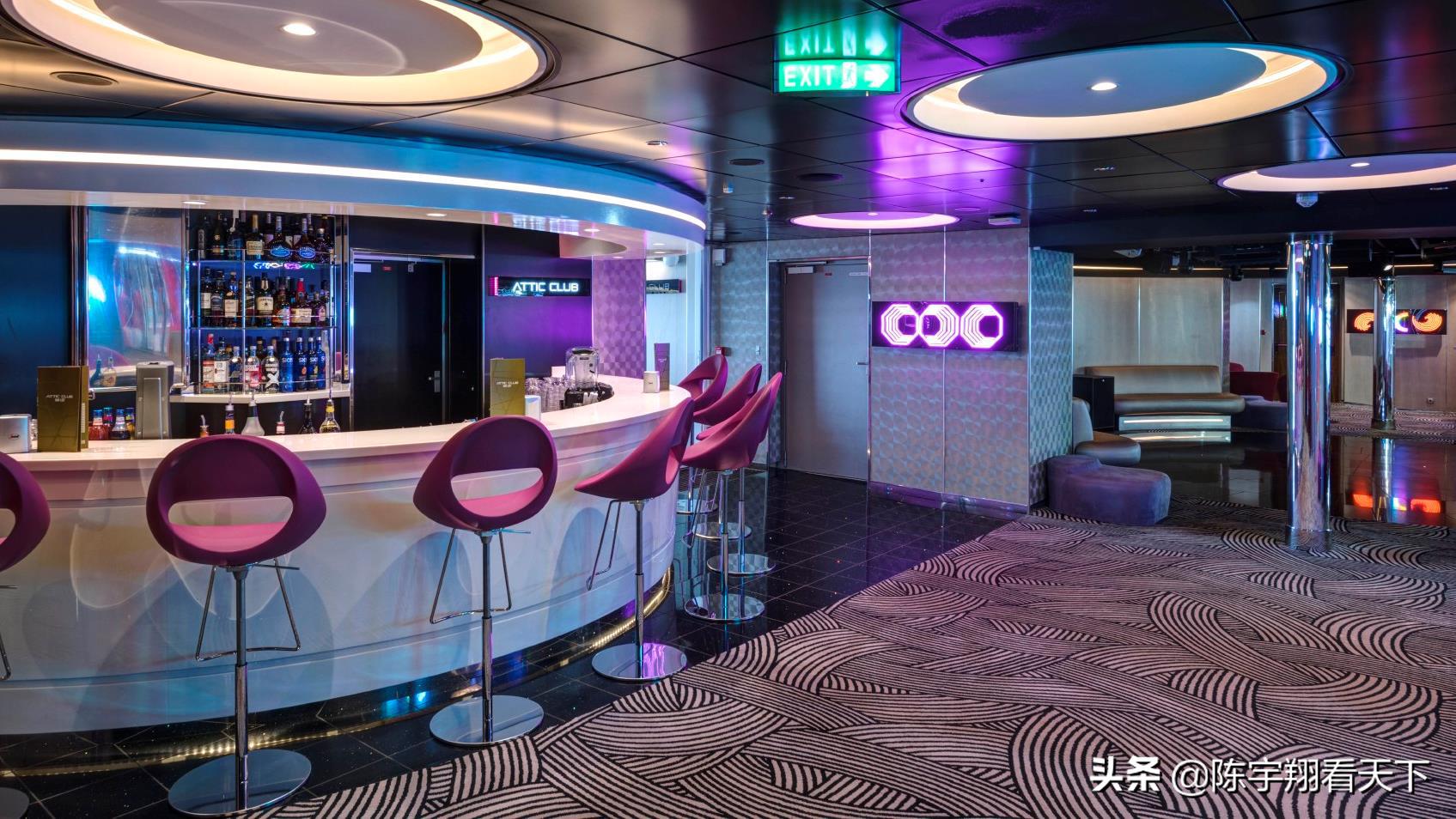 造价10亿美金亚洲最大邮轮，荣耀号上20个特色吧怎么玩？