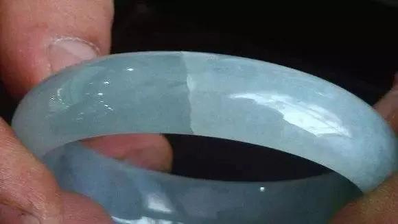 翡翠貔貅的寓意和佩戴技巧,翡翠玉貔貅知识