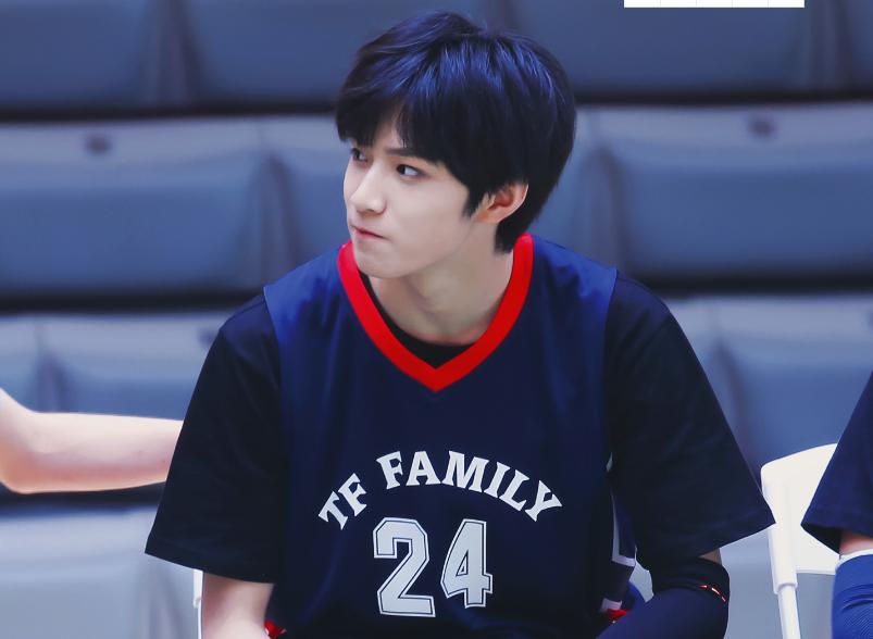 学妹吐露心声：大学里这个身高的男生太“矮”，180cm并不是标准