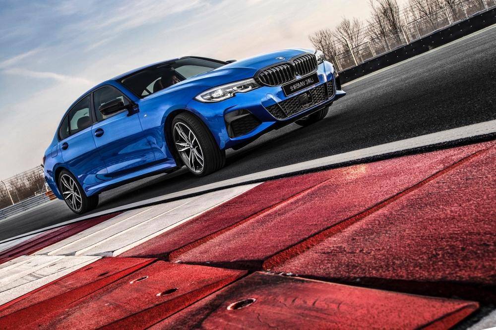 《30岁极品男人的30万选车指南》