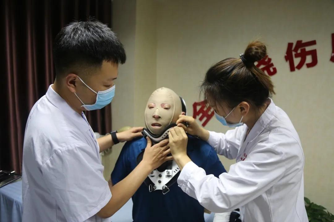 江苏省人民医院烧伤康复中心,医院烧伤康复患者