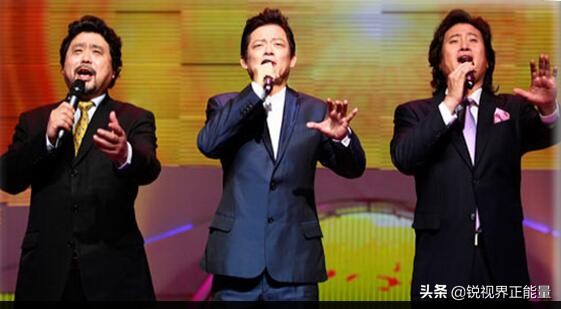 2011中央电视台网络春晚主持人,2011年的春晚主持人是谁