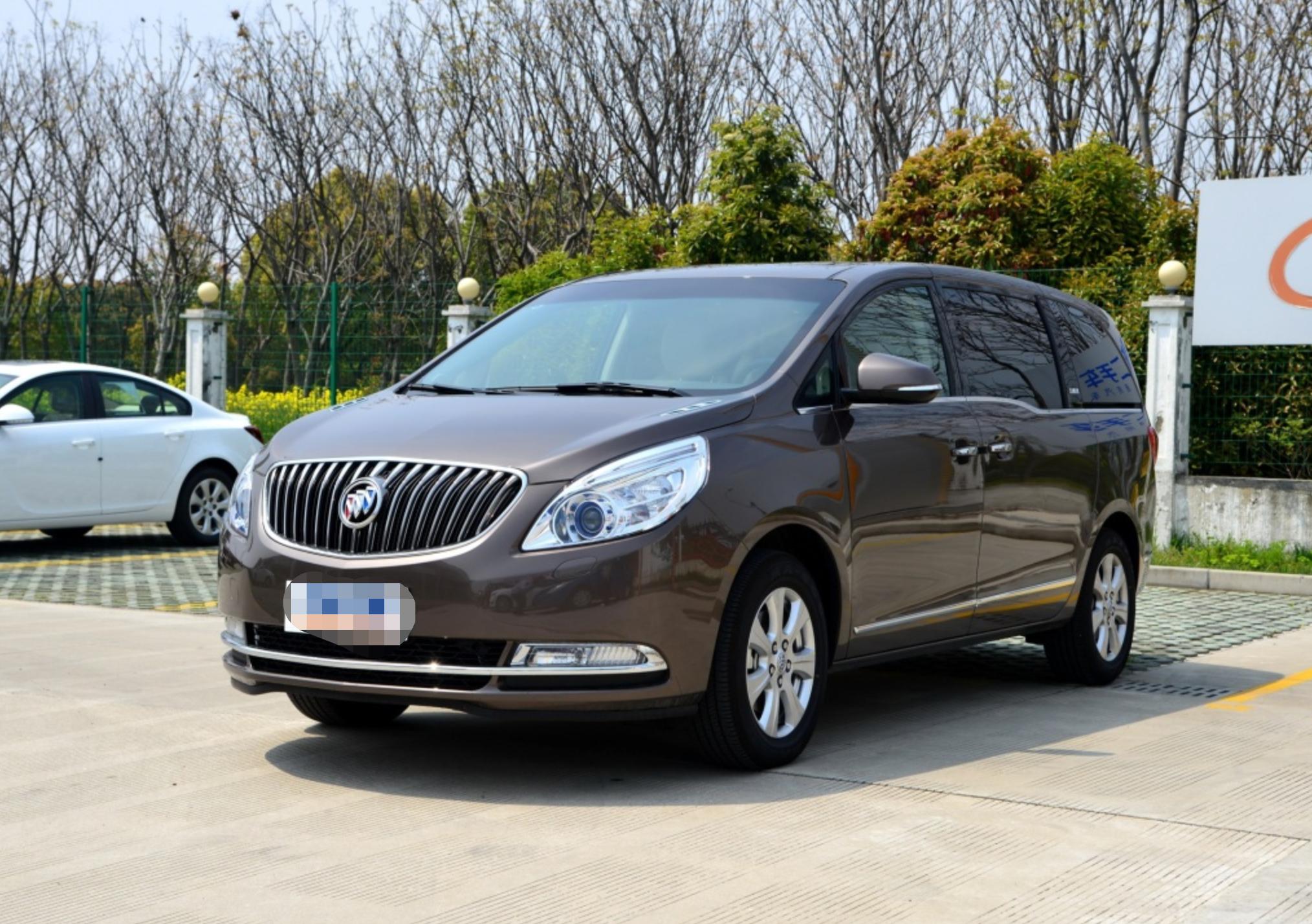 gl8世纪版八十多万,gl8第一代到第四代