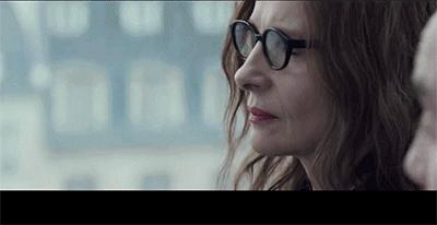 50岁老阿姨网约小鲜肉,惨遭见光死。