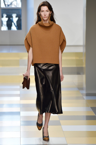 适合职场办公的服装,如何将工作服穿出时尚风