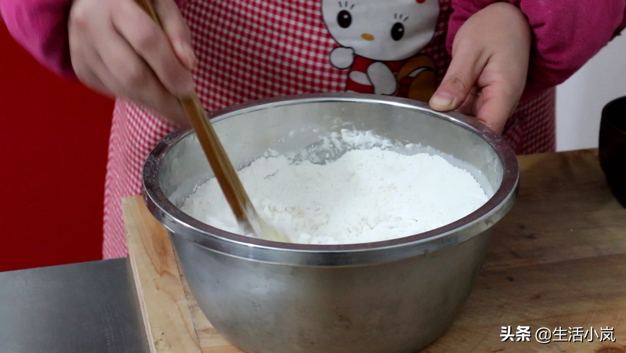 怎么炸软麻花里软外酥,炸出香脆的麻花