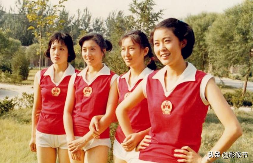 女排电影《沙鸥》本想请“山口百惠”杨希出演，最终主演为常姗姗