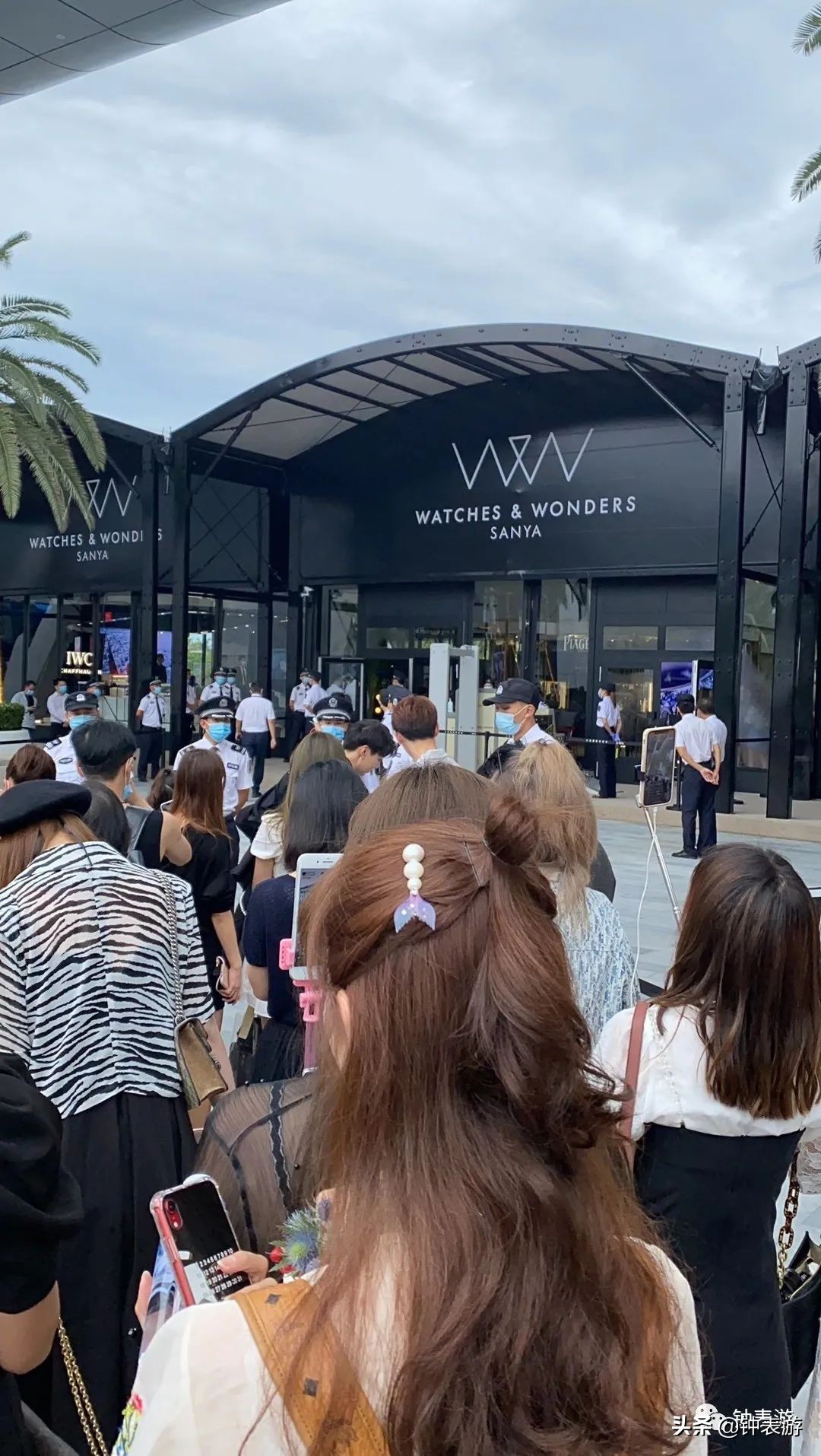 三亚免税城买什么表最合适,一万多在三亚免税店买什么样的表