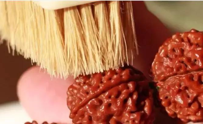 手串后期怎么继续盘,手串盘坏了可以重新抛光吗