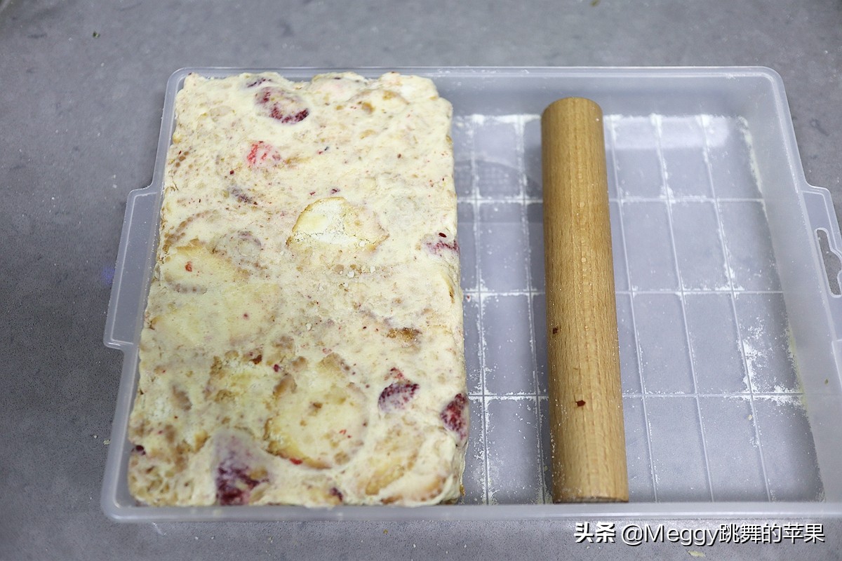 牛轧糖草莓味的,网红牛轧糖内咸蛋黄