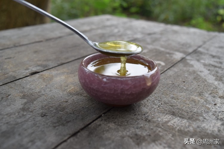 正宗的蜂蜜会结晶和固态吗,我买的蜂蜜怎么成硬块了