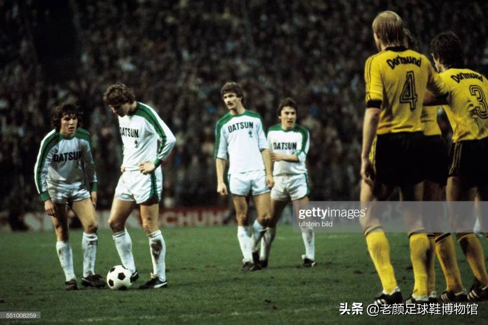 首位蝉联世界足球先生,历届世界足球先生前10名球员