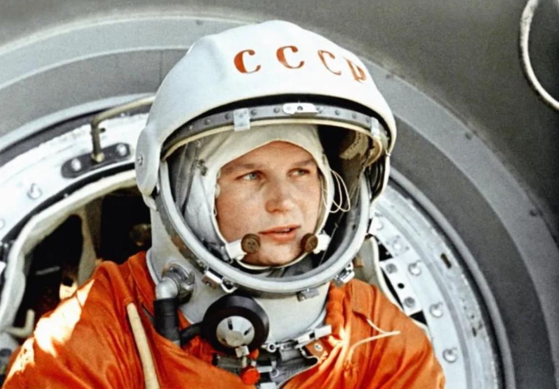 美国宇航员真的登过月球吗,美国宇航员到底登没登过月球