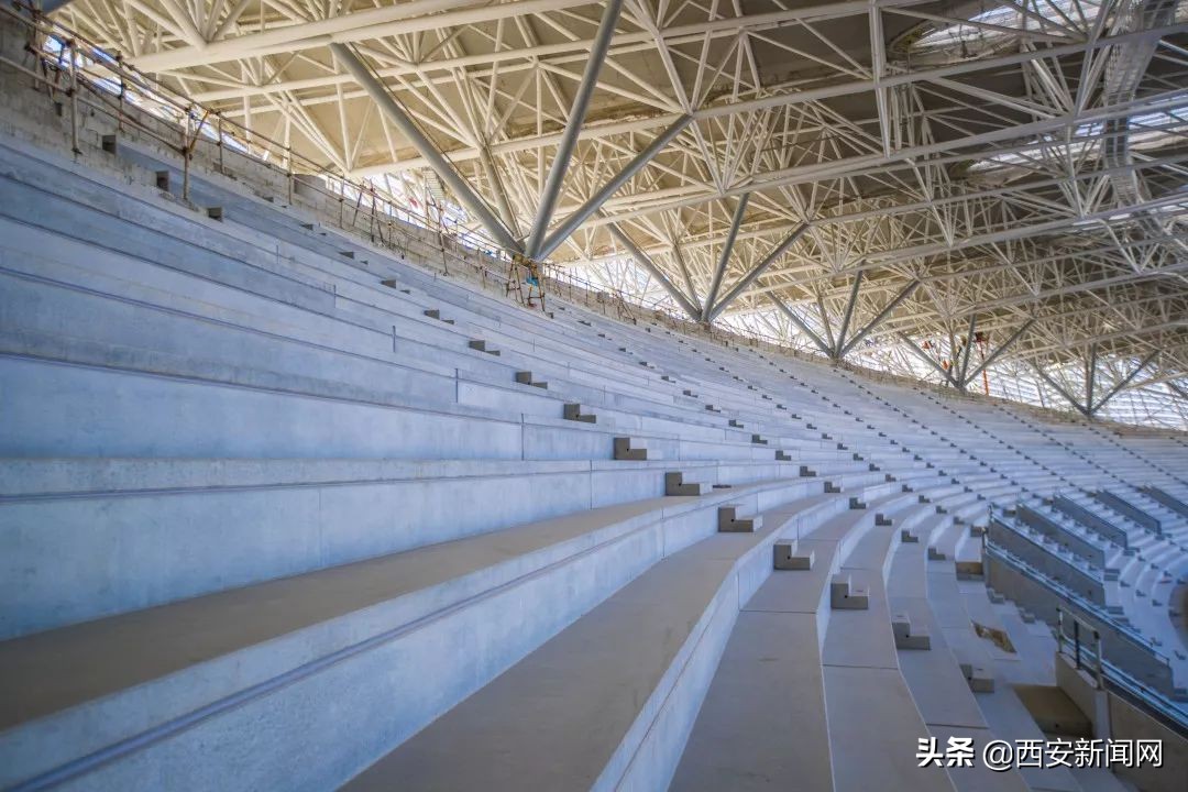 西安石榴花奥体中心,西安奥体中心长安花绽放