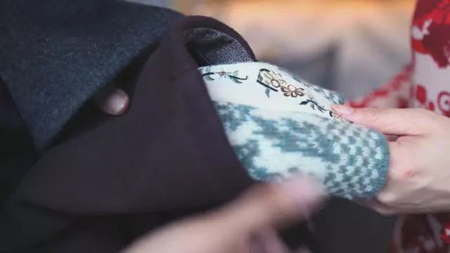 旧衣改造成潮牌,旧衣改造潮牌