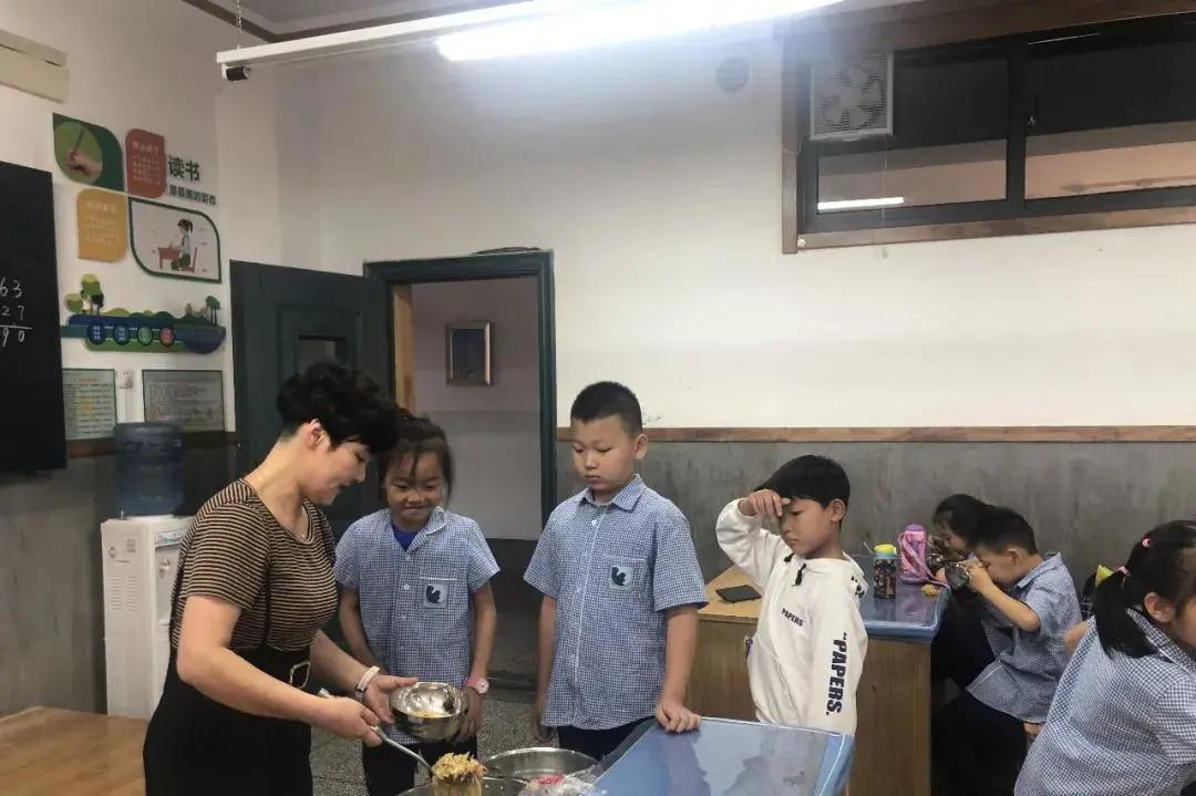 开学第一天新学校,新城小学开学第一天