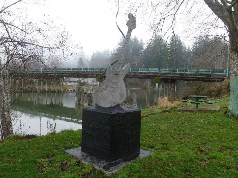 四月是最残忍的季节英文版,四月是最残忍的季节翻译