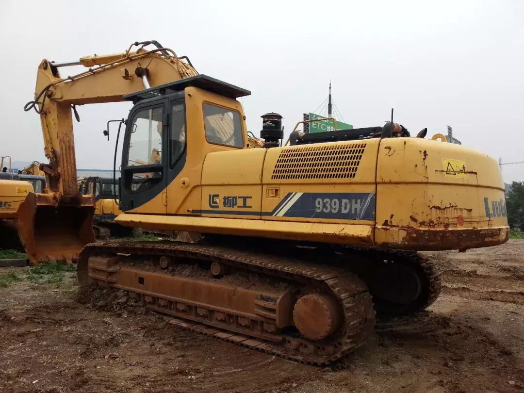 八大冷门挖掘机品牌你知道几款,各种挖掘机优劣分析视频