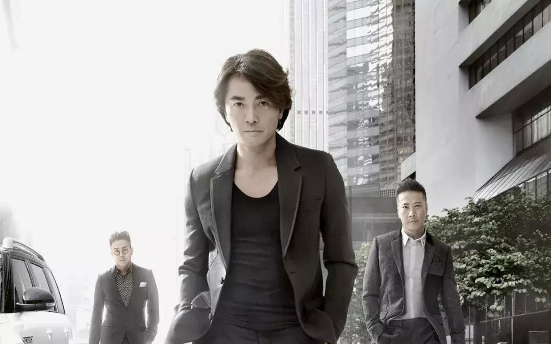 一首《十七岁》之于香港娱乐圈，就是半部《春秋》