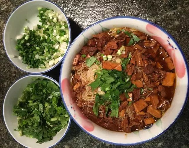 鑸屽皷涓婄殑涓浗鍥涘窛鏃╅,棣嬮鏃╅