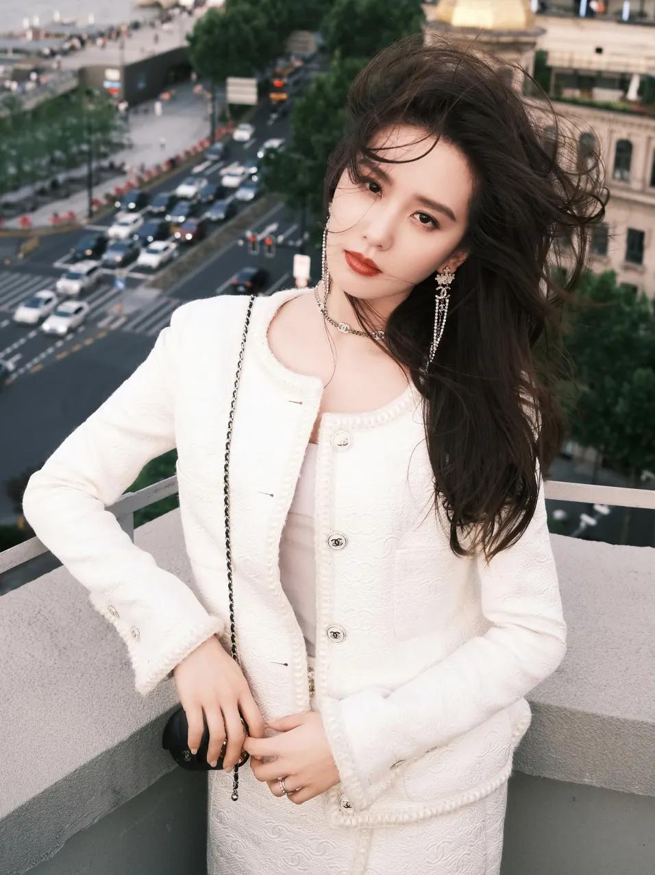 为什么大家都喜欢买香奈儿,香奈儿带给你的感触