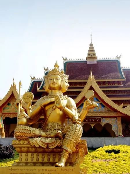 泰国镇国至宝，价值20亿的翡翠佛很可能不是翡翠！