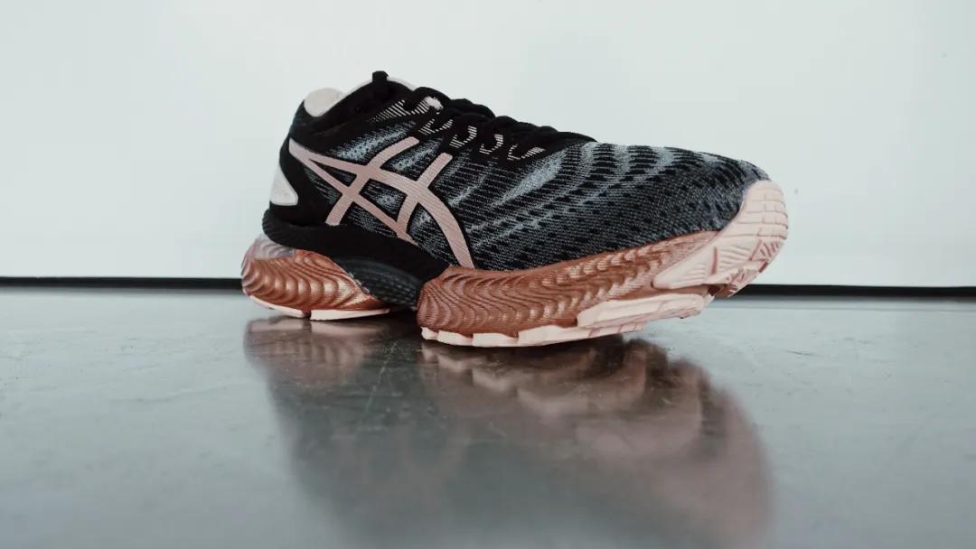 asics亚瑟士跑鞋怎么选,asics亚瑟士四代