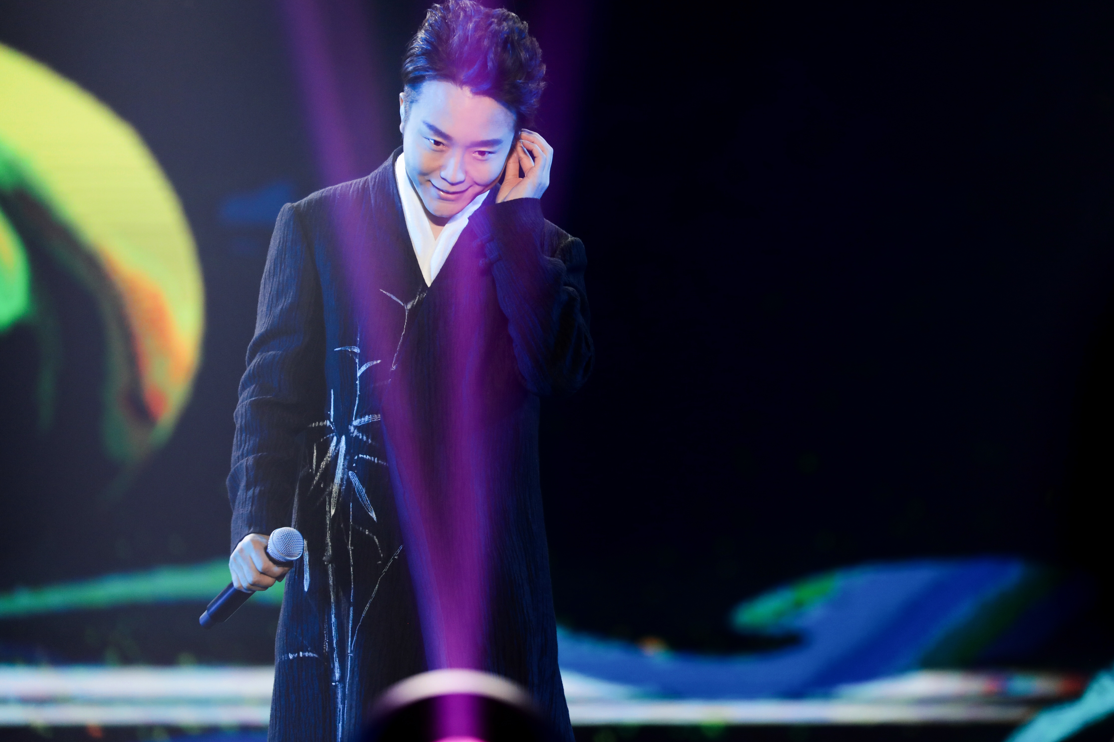 李玉刚被观众围观,李玉刚被网红包围是什么节目