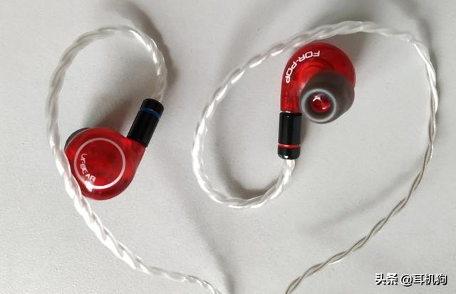 UFO-111耳机让你久戴耳朵不疼，耳朵还“怀孕”！