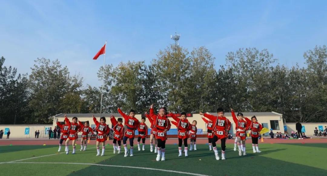 东方双语学校街舞啦啦操,东方双语本部啦啦操