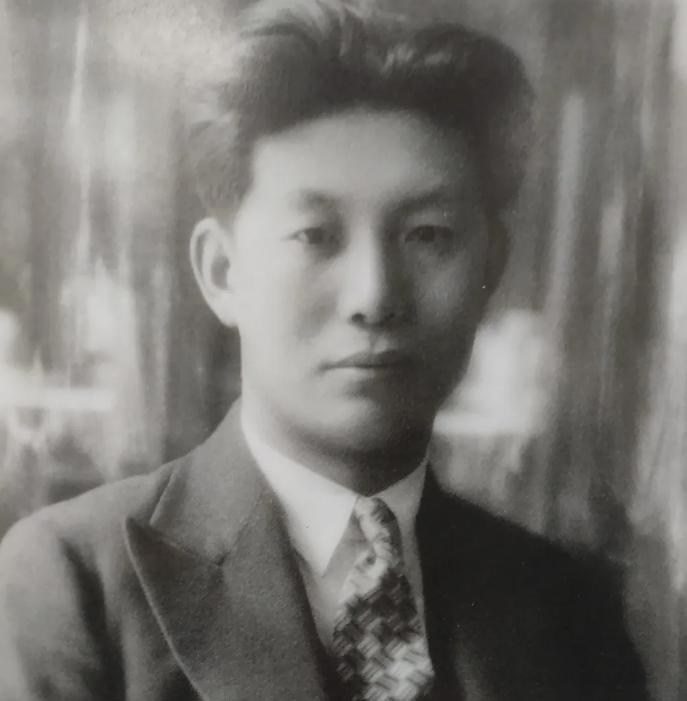 一富商买上海豪宅掩护地下*党**，日军强行搜查，妻子穿和服喝退敌人