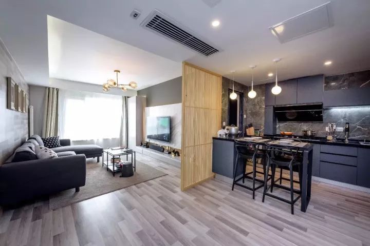 仿木纹地板砖多少钱一个平方,198元一平木纹砖