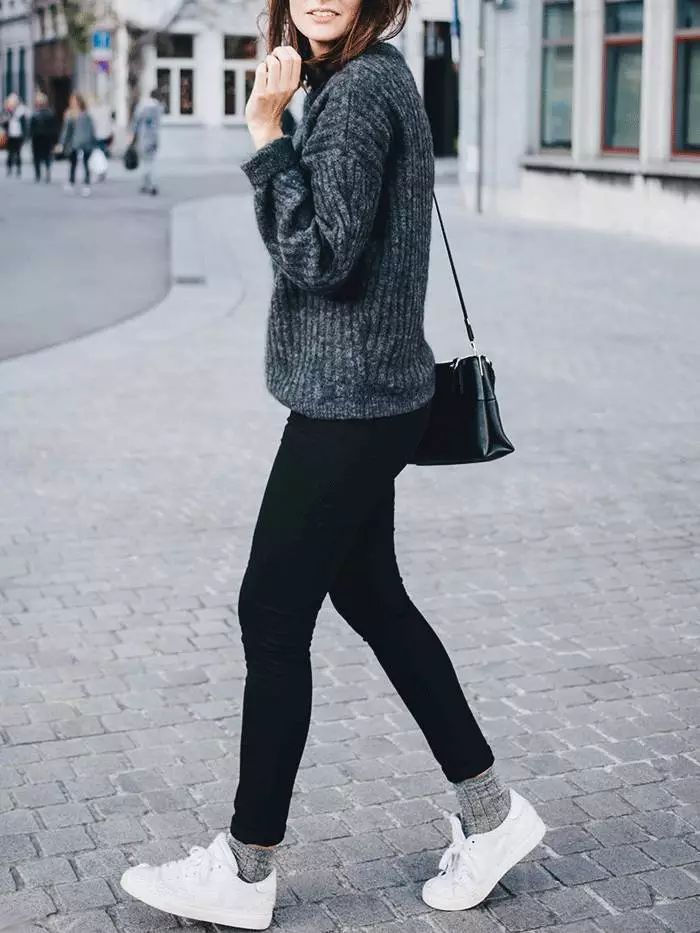 袜子该怎么穿更好看呢,袜子怎么穿才能穿的最好看最舒适