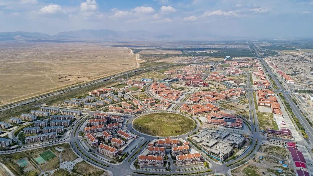 彪炳史册的伟大奇迹全文,脱贫攻坚彪炳史册的伟大壮举