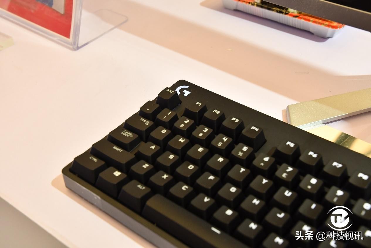 罗技k845和g610机械键盘哪个好,罗技键盘g512和g610哪个好