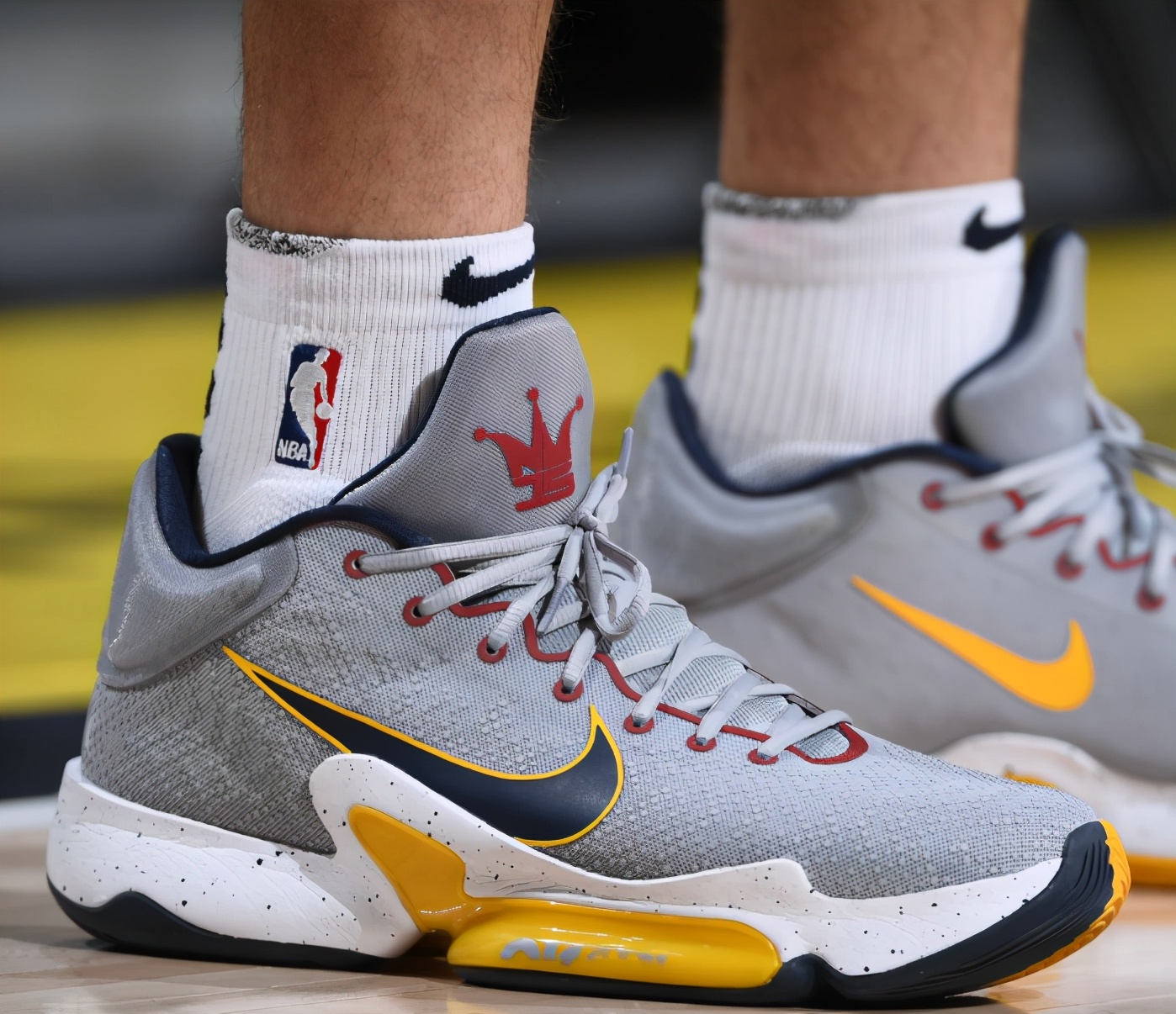 约基奇当选常规赛MVP，本赛季上脚独爱耐克团队鞋，能有签名鞋么