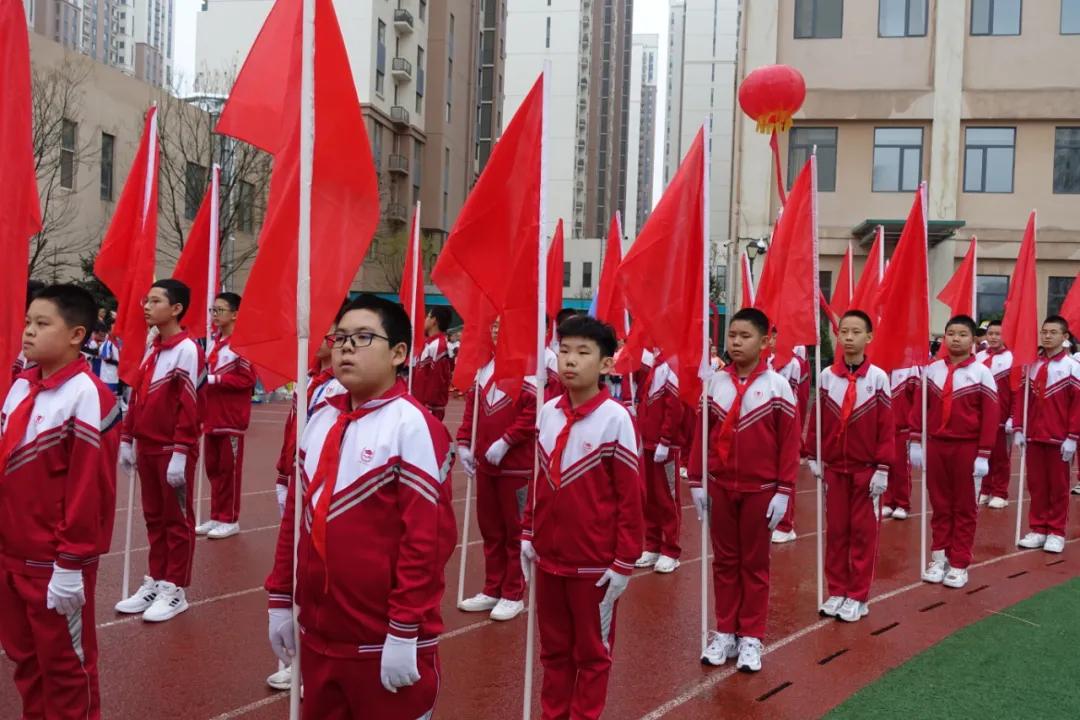 【“七个一”先锋在行动】呼和浩特市足球协会“万达分校足球基地”挂牌仪式在南门外小学万达分校举行