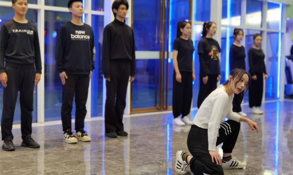 吴磊考北电艺考视频,吴磊是直接用成绩考进北影的吗