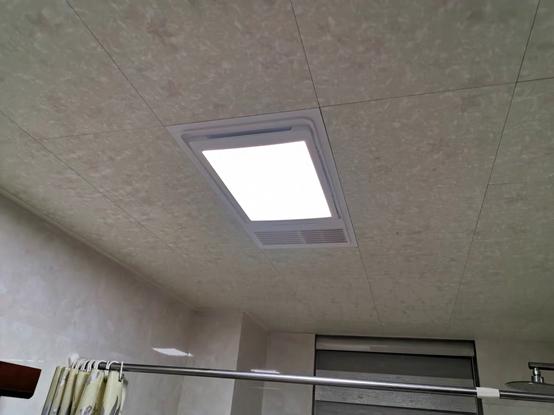 比浴霸还暖和的浴室神器,节能风暖浴霸