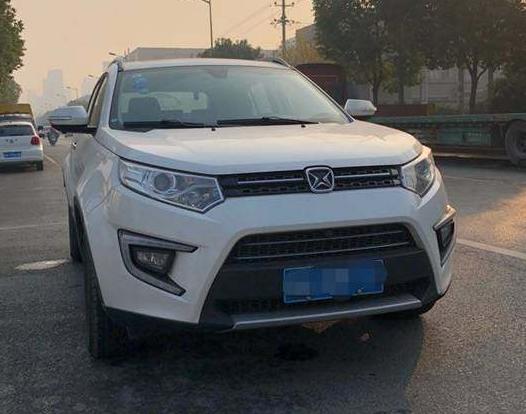 做一只有梦想的咸鱼！这越野车仅8万，1.5T标配ESP，哈弗H6看呆