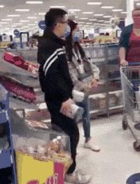 疫情期间情侣吵架被隔离,疫情期间买奶粉事件