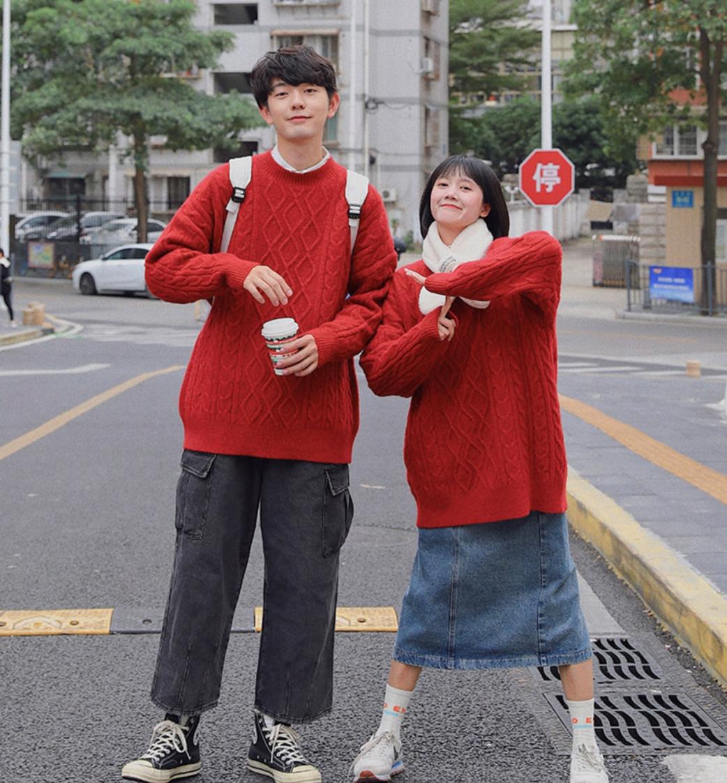 穿情侣装不是挺正常的吗,穿情侣装好尴尬